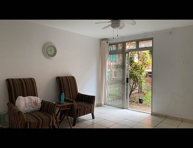 1.5 BEDROOM FLAT FOR SALE IN GLENWOOD